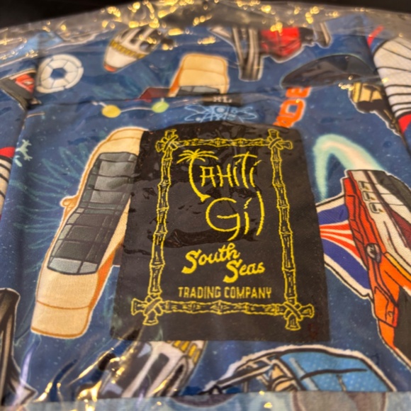 New in Packaging Disney Parks Tomorrowland Inspired Tahiti Gil Adult Aloha Shirt - Picture 3 of 3